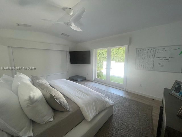 181 Island Dr, Key Biscayne, FL 33149