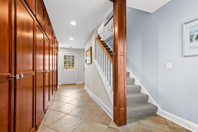 4236 Heathcote Road, Deephaven, MN 55391