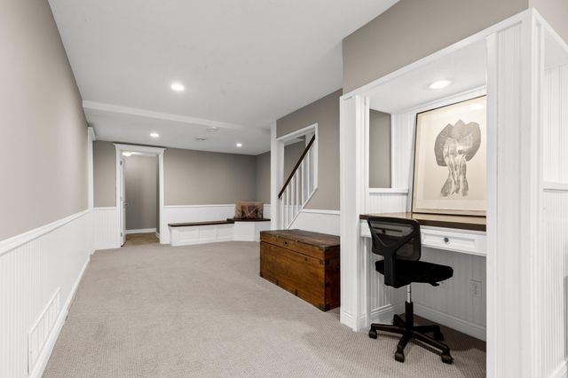 4236 Heathcote Road, Deephaven, MN 55391