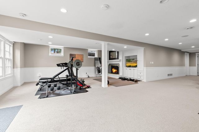 4236 Heathcote Road, Deephaven, MN 55391