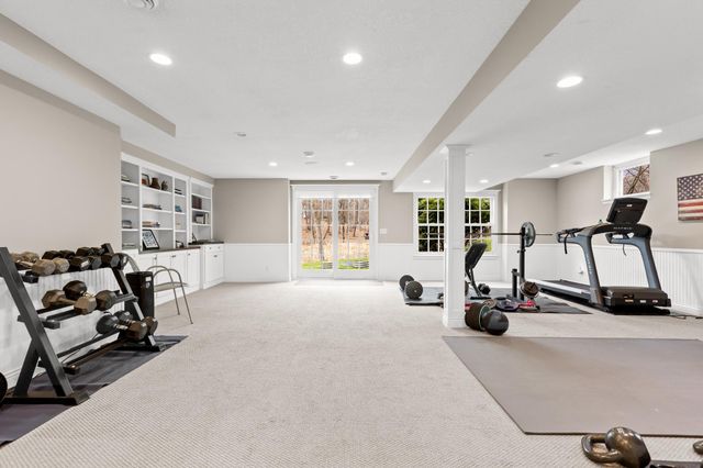 4236 Heathcote Road, Deephaven, MN 55391