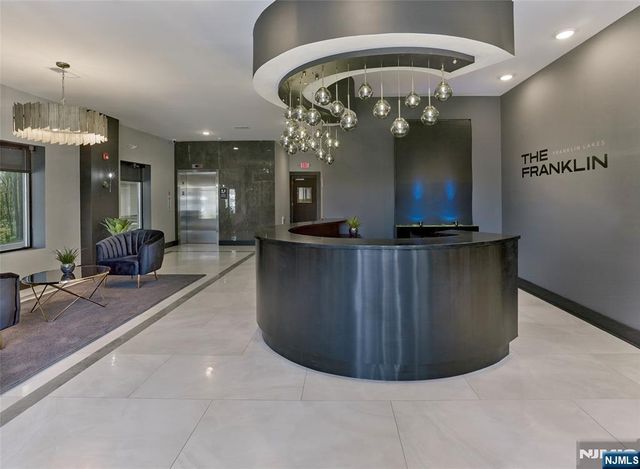 8 Tice Road 109, Franklin Lakes, NJ 07417
