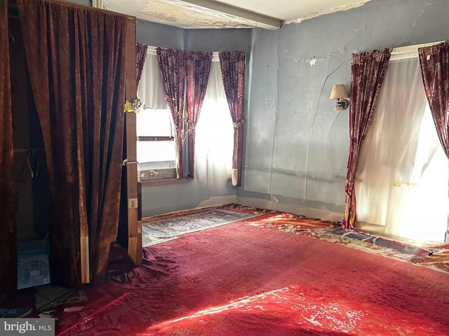 12 W WATER ST, Smithsburg, MD 21783