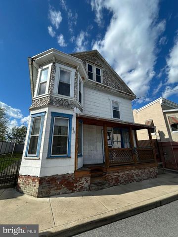 12 W WATER ST, Smithsburg, MD 21783