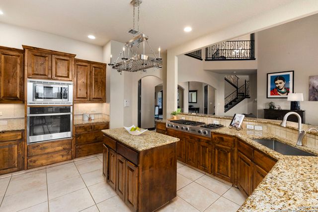 3318 Sable Crk, San Antonio, TX 78259