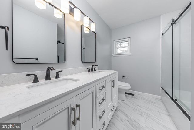 44 CRANFORD RD, Blackwood, NJ 08012