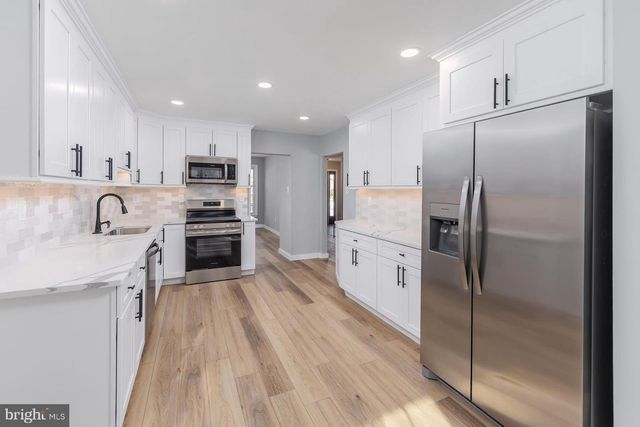 44 CRANFORD RD, Blackwood, NJ 08012