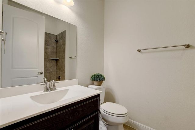 209 Wynnpage DR, Dripping Springs, TX 78620