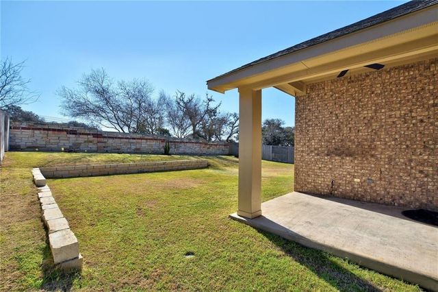 209 Wynnpage DR, Dripping Springs, TX 78620
