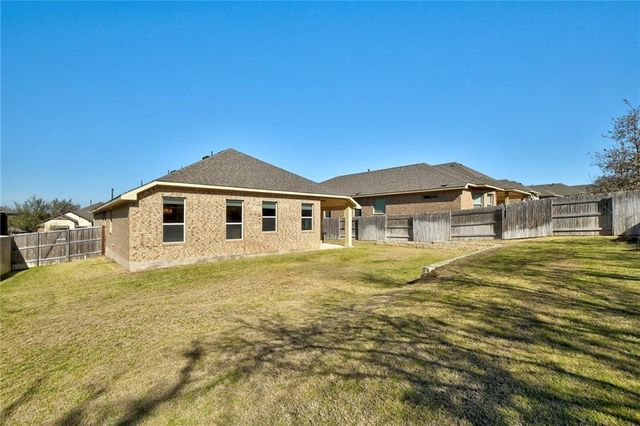 209 Wynnpage DR, Dripping Springs, TX 78620