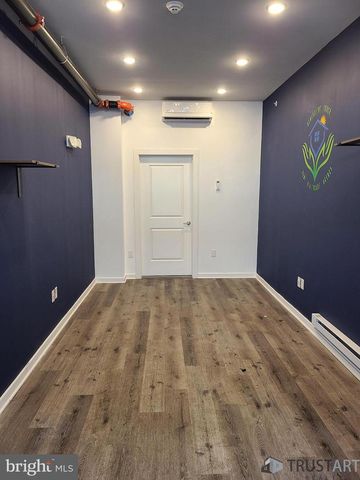 2127 N FRONT ST #COMMERCIAL, Philadelphia, PA 19122