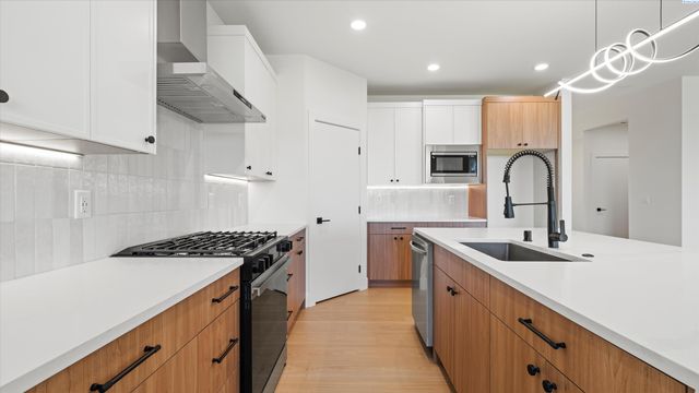 3788 Scout Street, Richland, WA 99352