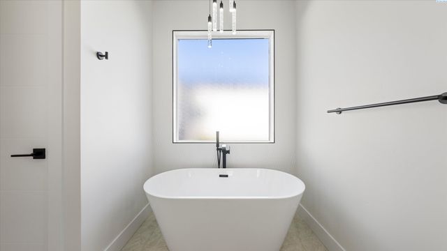 3788 Scout Street, Richland, WA 99352