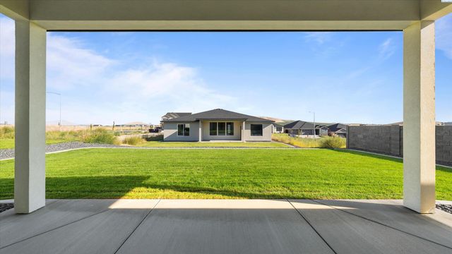 3788 Scout Street, Richland, WA 99352
