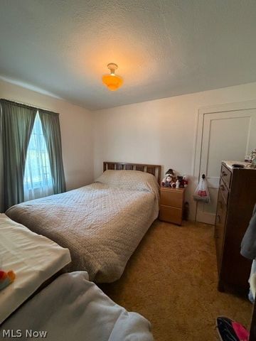 1821 Whipple Avenue NW, Canton, OH 44708