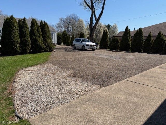1821 Whipple Avenue NW, Canton, OH 44708