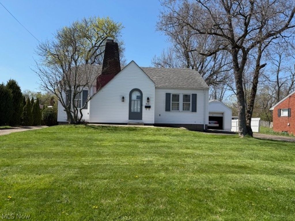 1821 Whipple Avenue NW, Canton, OH 44708