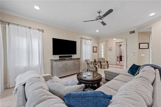2809 TIBURON BLVD E 2-101, Naples, FL 34109