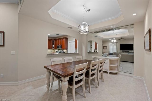 2809 TIBURON BLVD E 2-101, Naples, FL 34109
