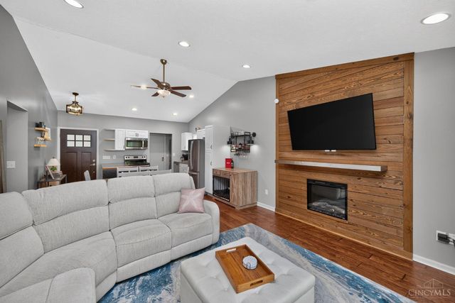 2491 Windsor Village Drive, Miamisburg, OH 45342