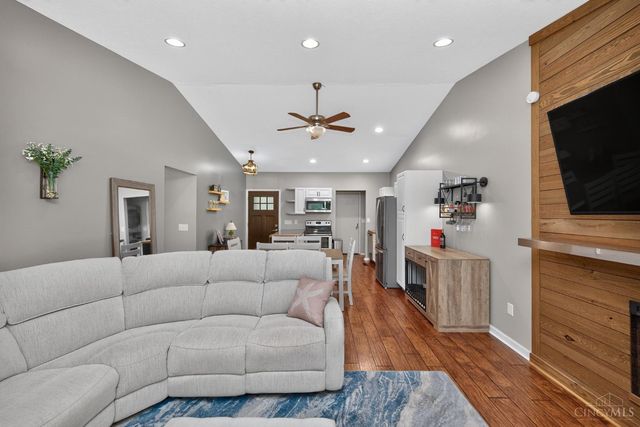2491 Windsor Village Drive, Miamisburg, OH 45342