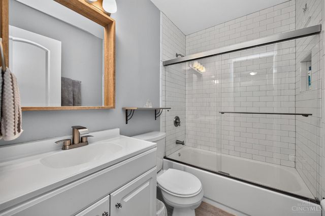 2491 Windsor Village Drive, Miamisburg, OH 45342