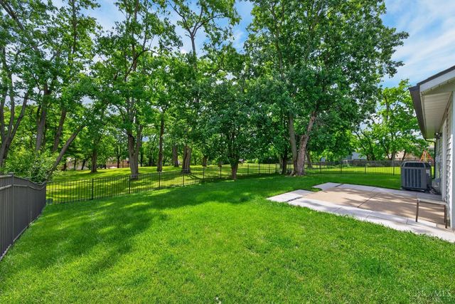 2491 Windsor Village Drive, Miamisburg, OH 45342