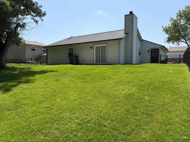 2491 Windsor Village Drive, Miamisburg, OH 45342