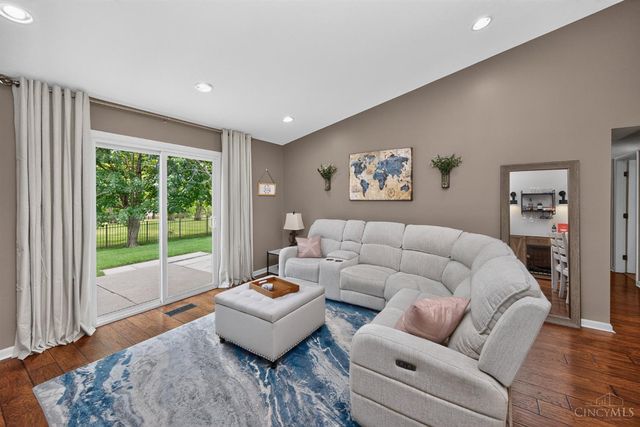 2491 Windsor Village Drive, Miamisburg, OH 45342