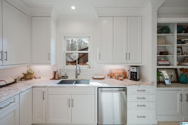 56 CROSS CREEK DRIVE, Mountain Brook, AL 35213