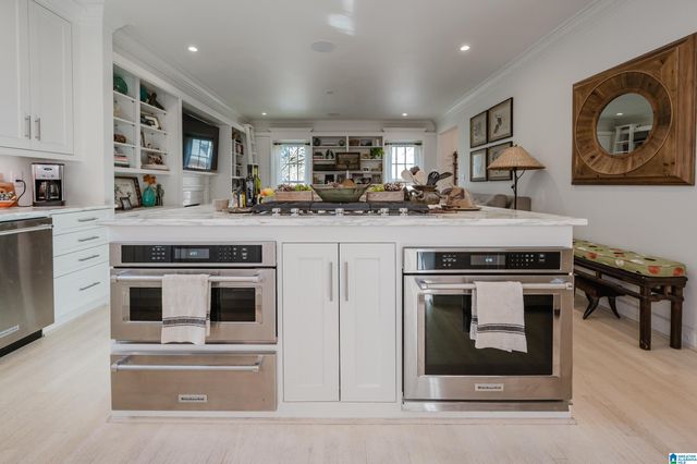 56 CROSS CREEK DRIVE, Mountain Brook, AL 35213