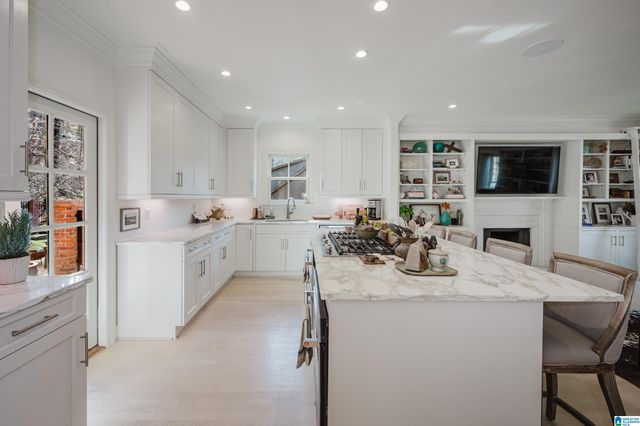 56 CROSS CREEK DRIVE, Mountain Brook, AL 35213