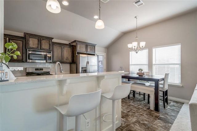 18536 Abierto Drive, Edmond, OK 73012