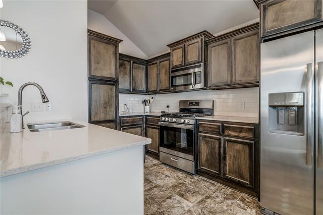 18536 Abierto Drive, Edmond, OK 73012