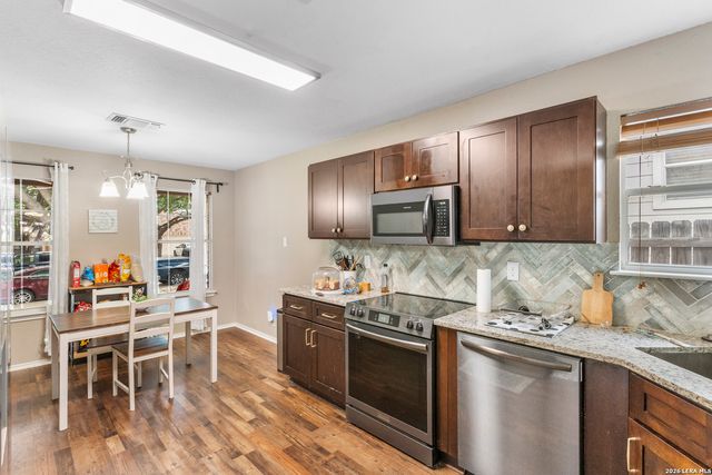 6614 Clovis, San Antonio, TX 78233