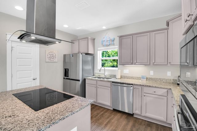 7967 Double Gate Dr, Pensacola, FL 32507