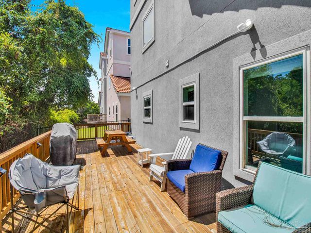 7967 Double Gate Dr, Pensacola, FL 32507