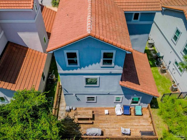 7967 Double Gate Dr, Pensacola, FL 32507