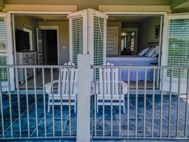 7967 Double Gate Dr, Pensacola, FL 32507