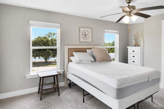 7967 Double Gate Dr, Pensacola, FL 32507