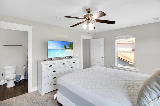 7967 Double Gate Dr, Pensacola, FL 32507