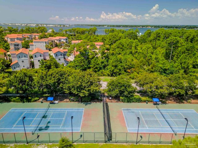 7967 Double Gate Dr, Pensacola, FL 32507