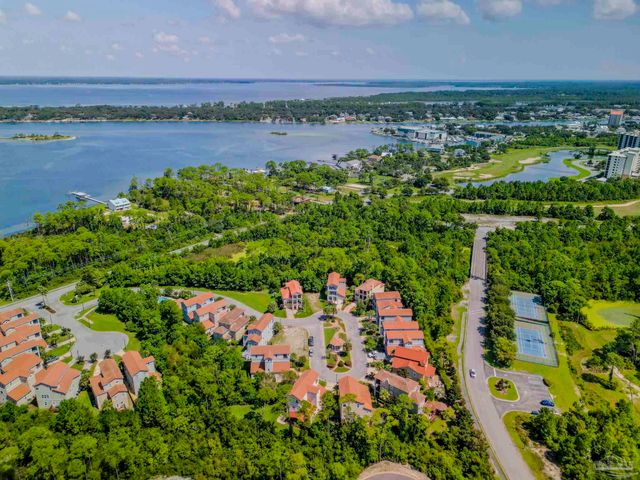 7967 Double Gate Dr, Pensacola, FL 32507