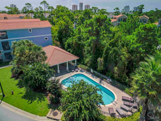 7967 Double Gate Dr, Pensacola, FL 32507