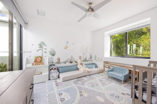 3174 Elizabeth St, Coconut Grove, FL 33133