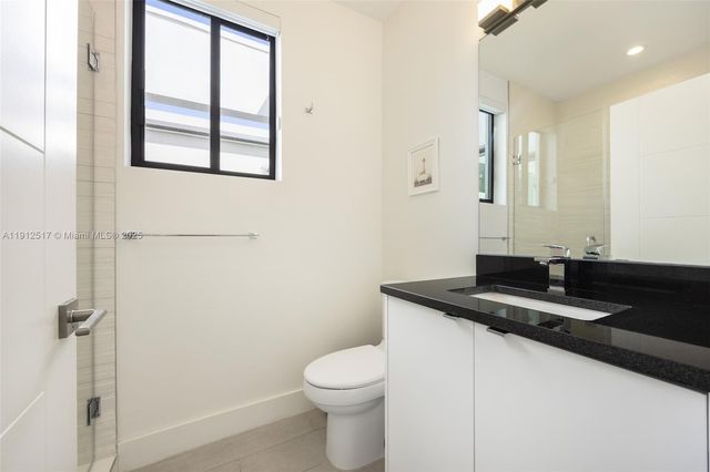 3174 Elizabeth St, Coconut Grove, FL 33133