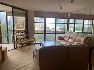 1901 Brickell Ave B1010, Miami, FL 33129
