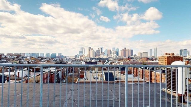 156 Porter St 112, Boston, MA 02128