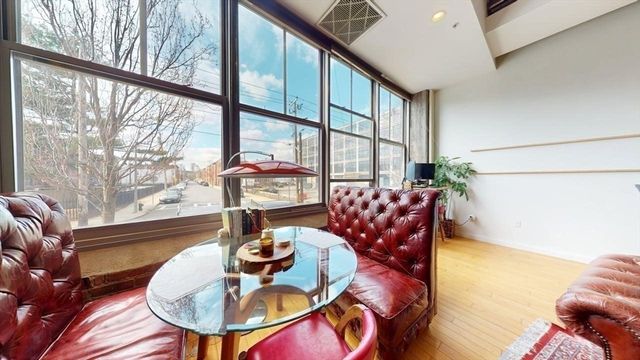 156 Porter St 112, Boston, MA 02128
