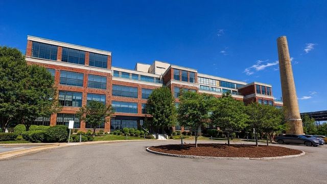 156 Porter St 112, Boston, MA 02128